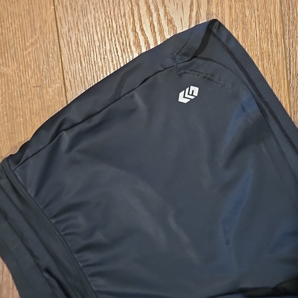 FREE COUNTRY ATHLETIC SHORTS.. #6854 - Picture 4 of 6